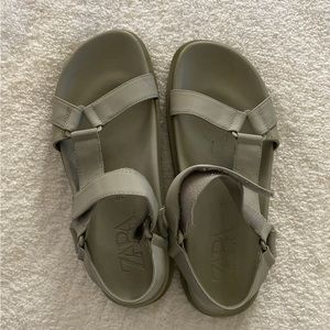 zara sandals